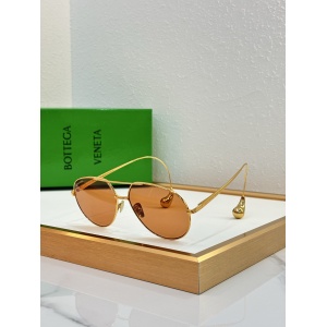 $55.00,Bottega Veneta Sunglasses # 302157