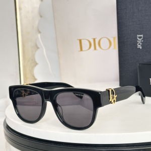 $55.00,Dior Sunglasses # 302471