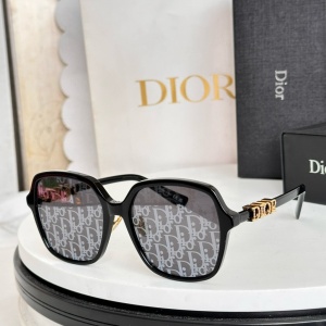 $55.00,Dior Sunglasses # 302519