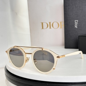 $55.00,Dior Sunglasses # 302553