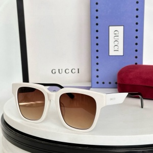 $55.00,Gucci Sunglasses # 302718