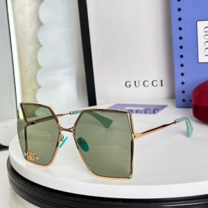 $55.00,Gucci Sunglasses # 302725
