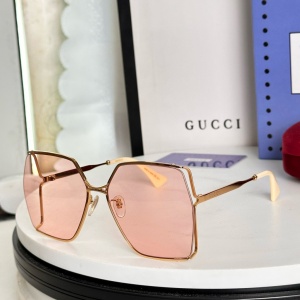 $55.00,Gucci Sunglasses # 302726
