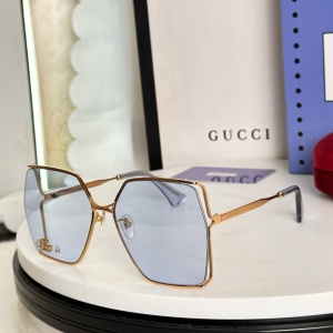$55.00,Gucci Sunglasses # 302729