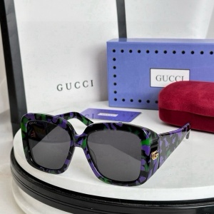 $55.00,Gucci Sunglasses # 302731