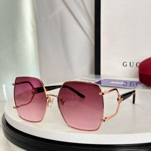 $55.00,Gucci Sunglasses # 302739