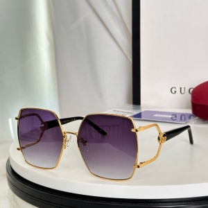 $55.00,Gucci Sunglasses # 302740
