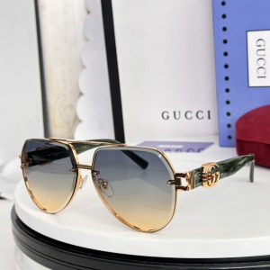 $55.00,Gucci Sunglasses # 302750