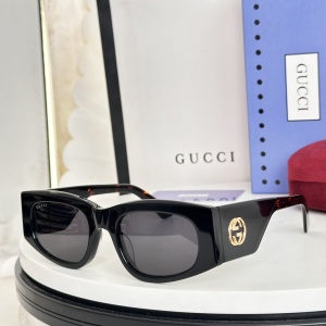 $55.00,Gucci Sunglasses # 302761