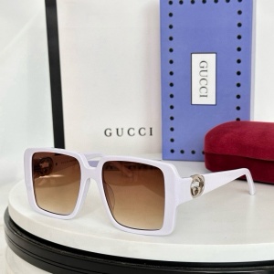 $55.00,Gucci Sunglasses # 302768