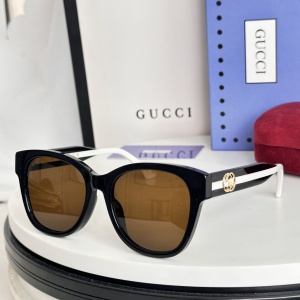 $55.00,Gucci Sunglasses # 302776
