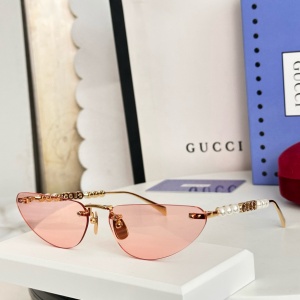 $55.00,Gucci Sunglasses # 302788