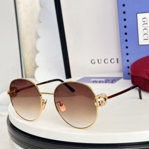 $55.00,Gucci Sunglasses # 302797