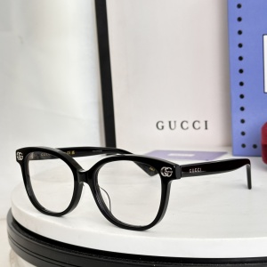 $55.00,Gucci Sunglasses # 302853