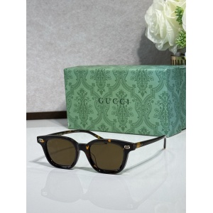 $55.00,Gucci Sunglasses # 302861