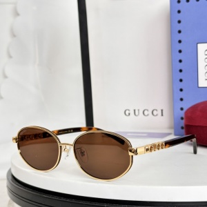 $55.00,Gucci Sunglasses # 302867