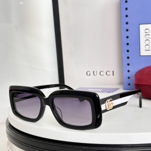 $55.00,Gucci Sunglasses # 302871