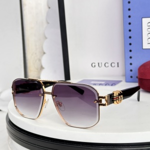 $55.00,Gucci Sunglasses # 302885
