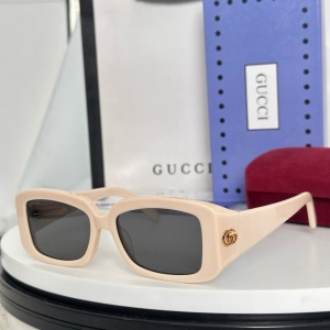 $55.00,Gucci Sunglasses # 302910