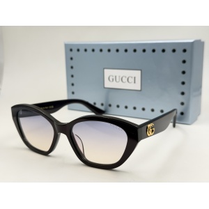 $55.00,Gucci Sunglasses # 302912