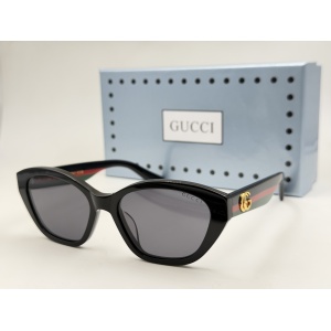 $55.00,Gucci Sunglasses # 302915