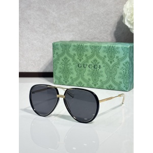 $55.00,Gucci Sunglasses # 302936