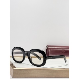 $55.00,Gucci Sunglasses # 302942
