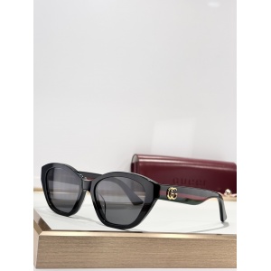 $55.00,Gucci Sunglasses # 302952