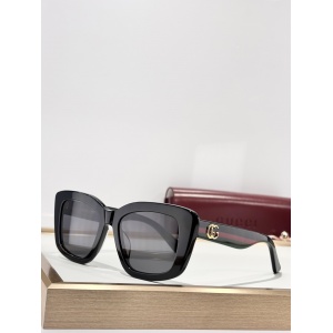 $55.00,Gucci Sunglasses # 302959