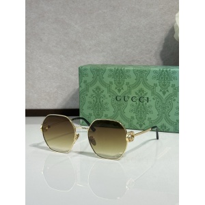 $55.00,Gucci Sunglasses # 302975