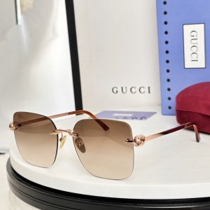 $55.00,Gucci Sunglasses # 303025