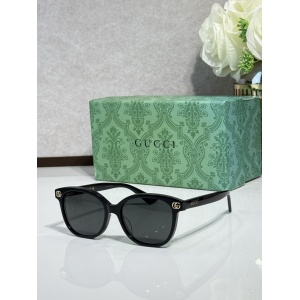 $55.00,Gucci Sunglasses # 303037