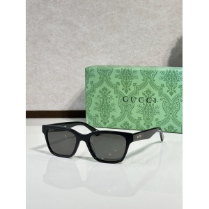 $55.00,Gucci Sunglasses # 303055