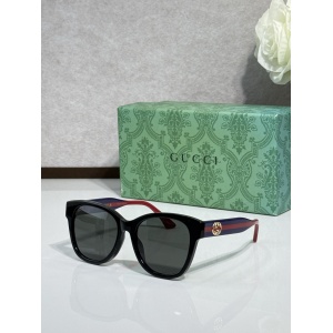 $55.00,Gucci Sunglasses # 303068