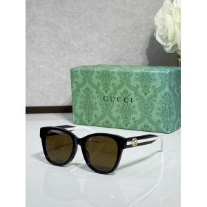 $55.00,Gucci Sunglasses # 303070