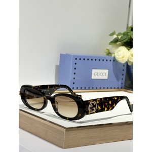 $55.00,Gucci Sunglasses # 303113