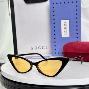$55.00,Gucci Sunglasses # 303120