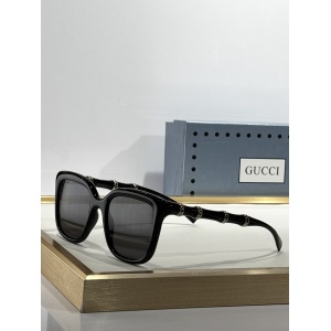 $55.00,Gucci Sunglasses # 303123