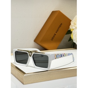 $55.00,Louis Vuitton Sunglasses # 303335