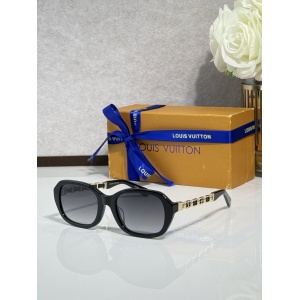 $55.00,Louis Vuitton Sunglasses # 303343