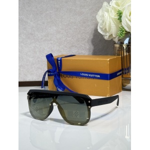 $55.00,Louis Vuitton Sunglasses # 303350