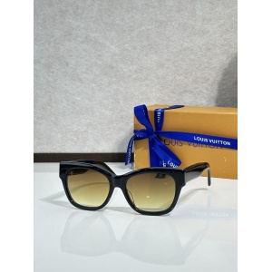 $55.00,Louis Vuitton Sunglasses # 303402
