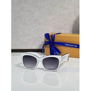 $55.00,Louis Vuitton Sunglasses # 303403