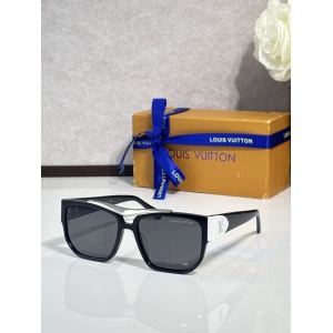 $55.00,Louis Vuitton Sunglasses # 303409