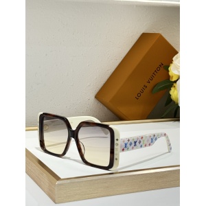 $55.00,Louis Vuitton Sunglasses # 303417