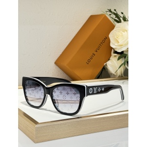 $55.00,Louis Vuitton Sunglasses # 303427