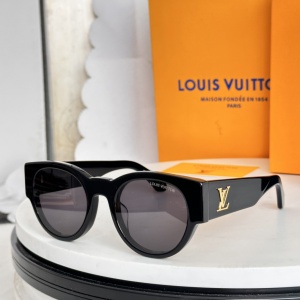 $55.00,Louis Vuitton Sunglasses # 303438