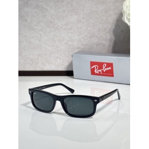 $55.00,Ray Ban Sunglasses # 303812