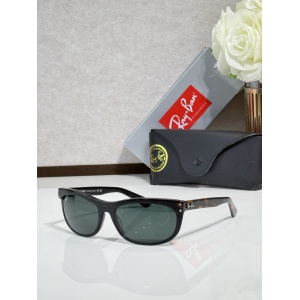 $55.00,Ray Ban Sunglasses # 303825