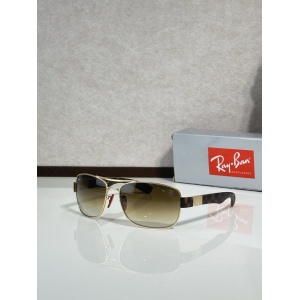 $55.00,Ray Ban Sunglasses # 303839